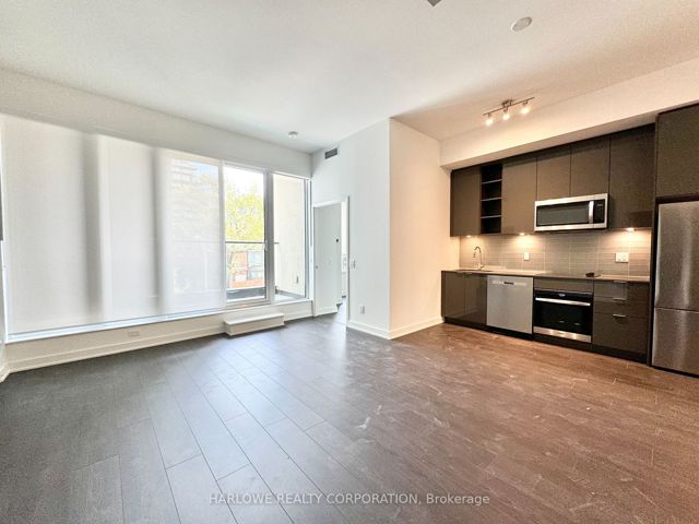 215 - 543 Richmond St W