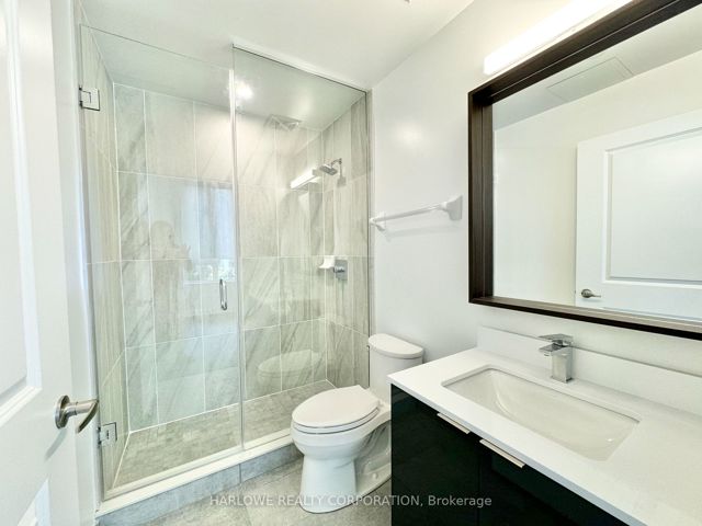 215 - 543 Richmond St W