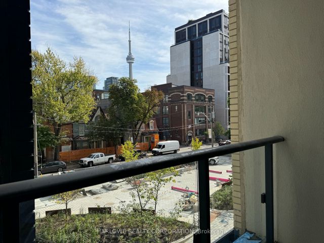 215 - 543 Richmond St W