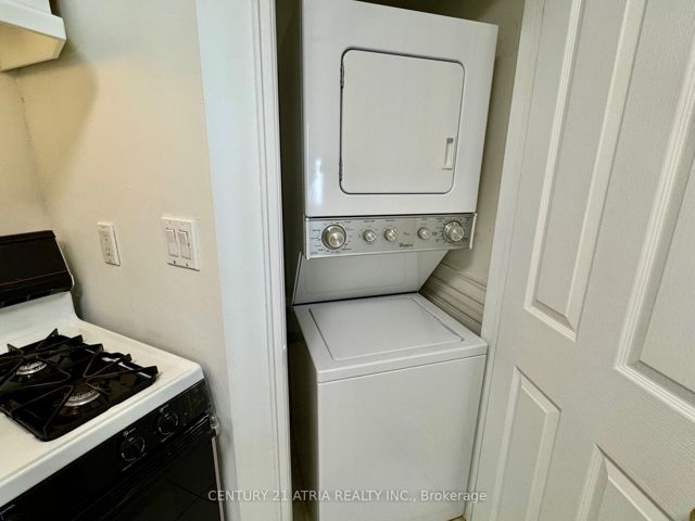 308 - 38 Hollywood Ave