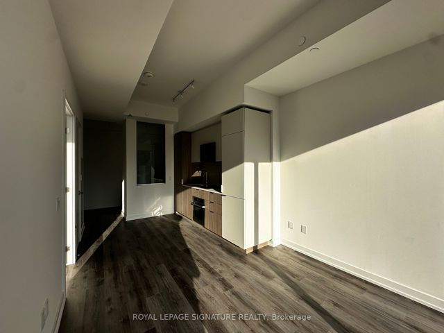 624 - 28 Eastern Ave