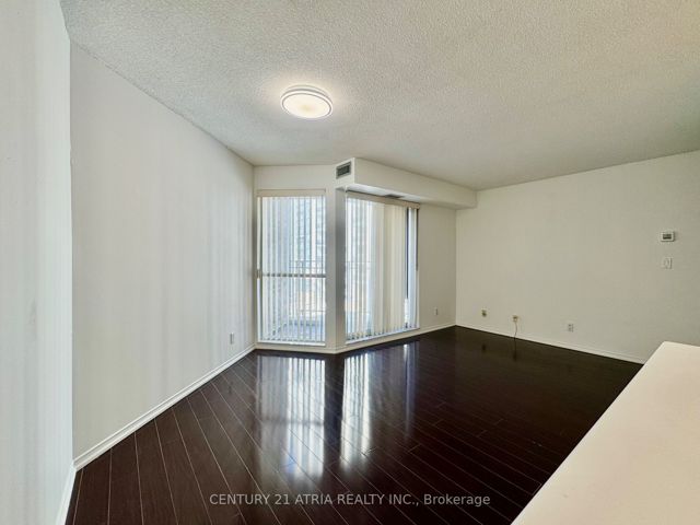 308 - 38 Hollywood Ave