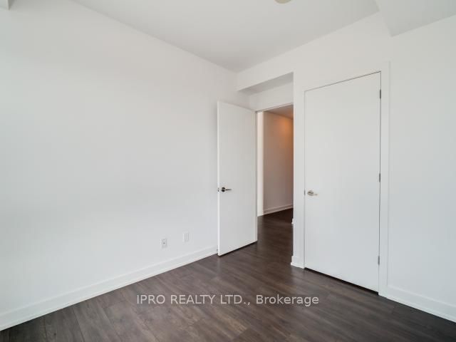 1212 - 50 Bruyeres Mews
