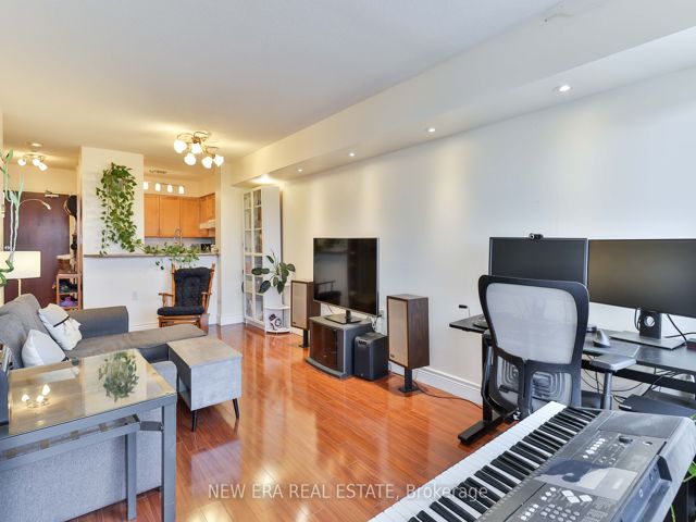 1507 - 35 Finch Ave E