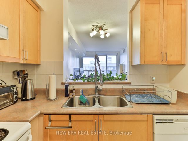 1507 - 35 Finch Ave E