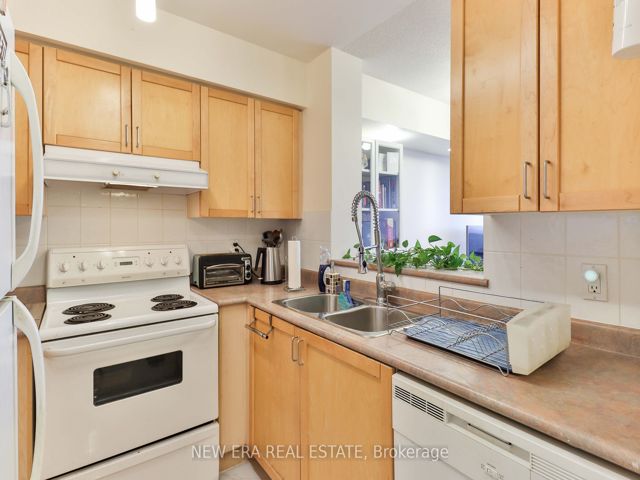 1507 - 35 Finch Ave E