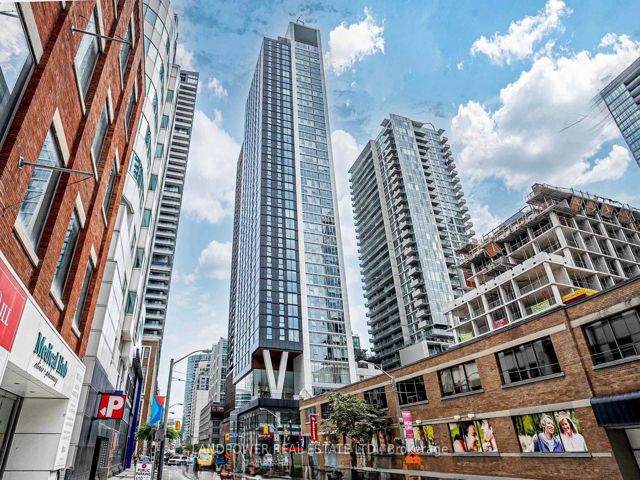2302 - 357 King St W