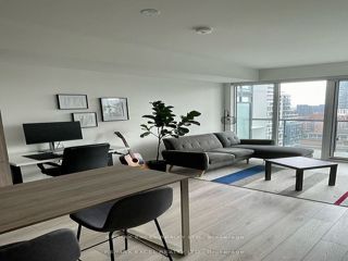 1220 - 158 Front St E