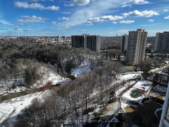 2101 - 7 Concorde Pl