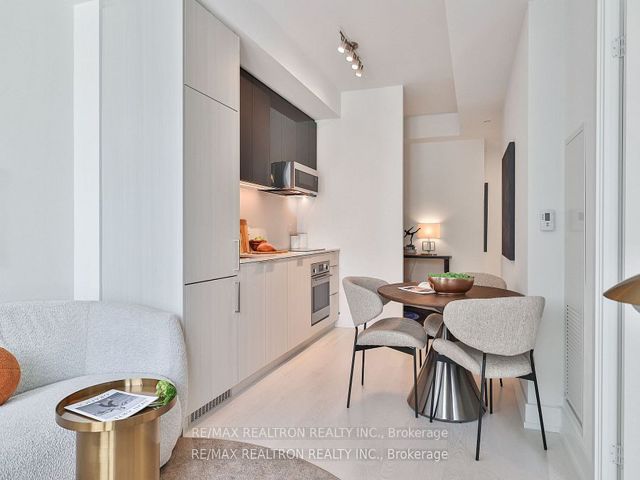 1608 - 308 Jarvis St