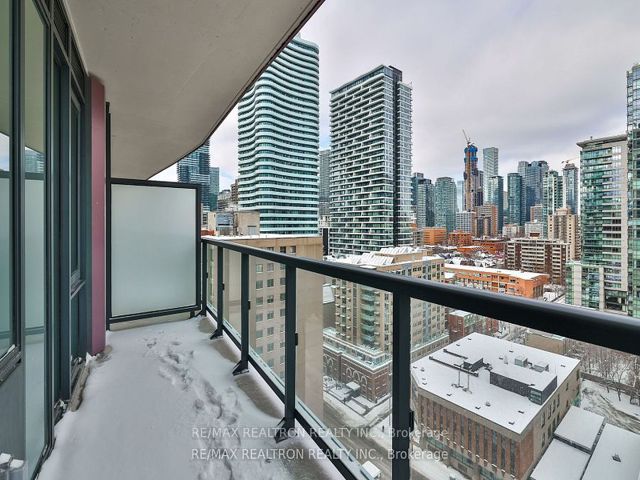 1608 - 308 Jarvis St
