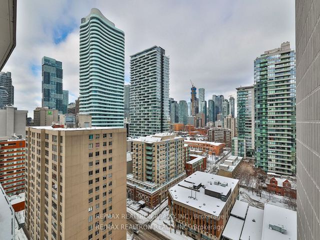 1608 - 308 Jarvis St