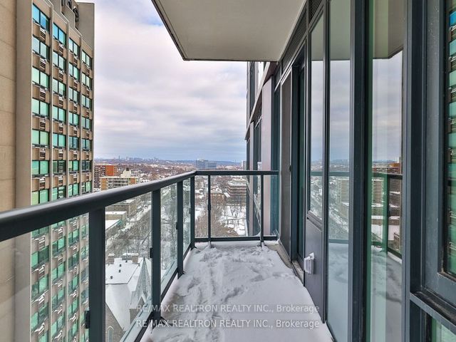 1608 - 308 Jarvis St