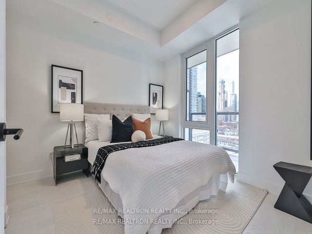 1608 - 308 Jarvis St