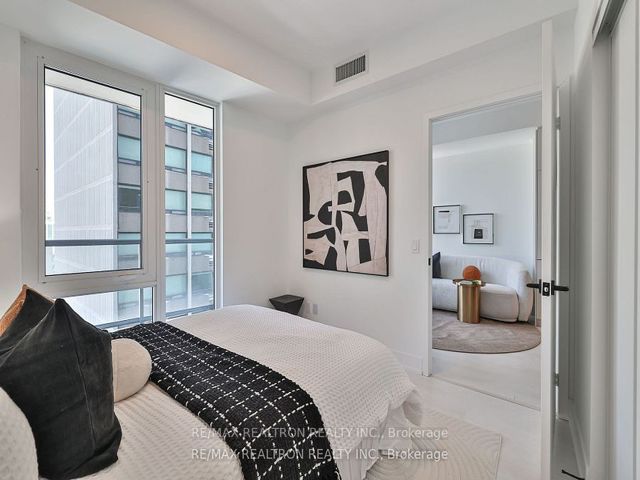 1608 - 308 Jarvis St