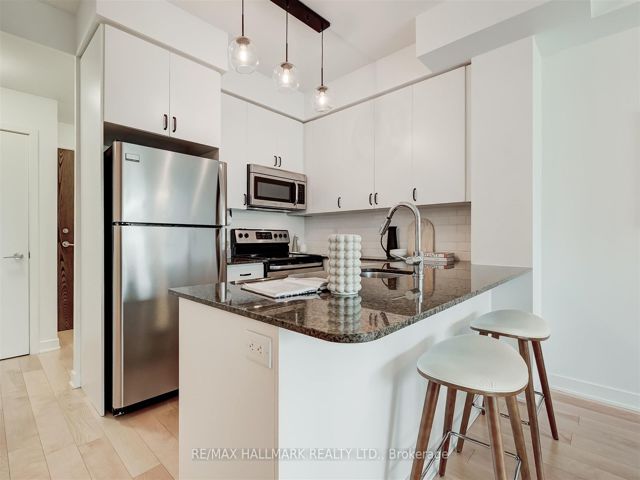 506 - 260 Sackville St