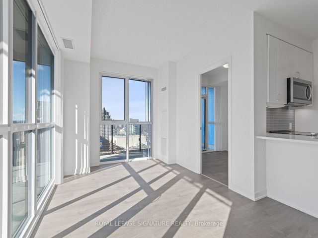 3117 - 4955 yonge St