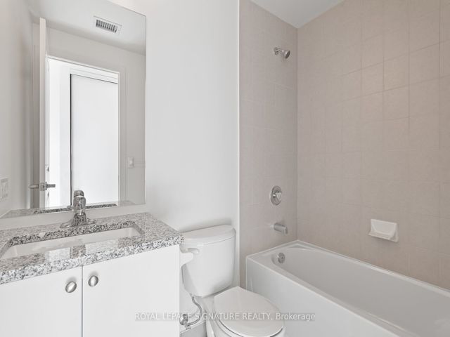 3117 - 4955 yonge St