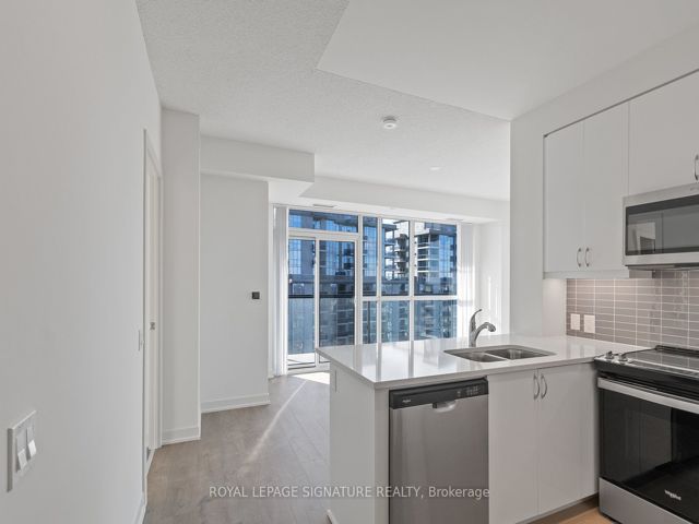 3117 - 4955 yonge St