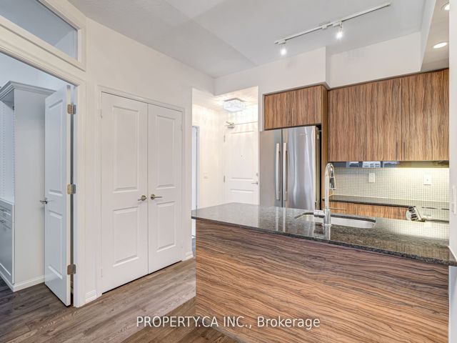 1110 - 85 East Liberty St