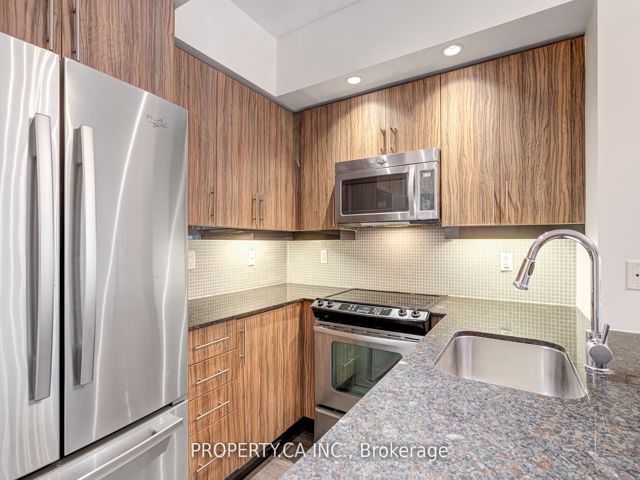 1110 - 85 East Liberty St