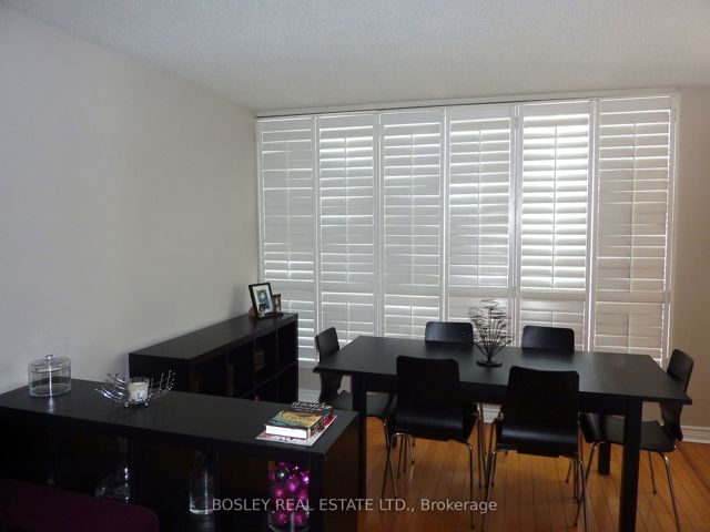 1406 - 30 Holly St