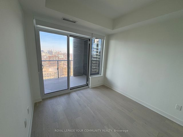 2204 - 11 Yorkville Ave