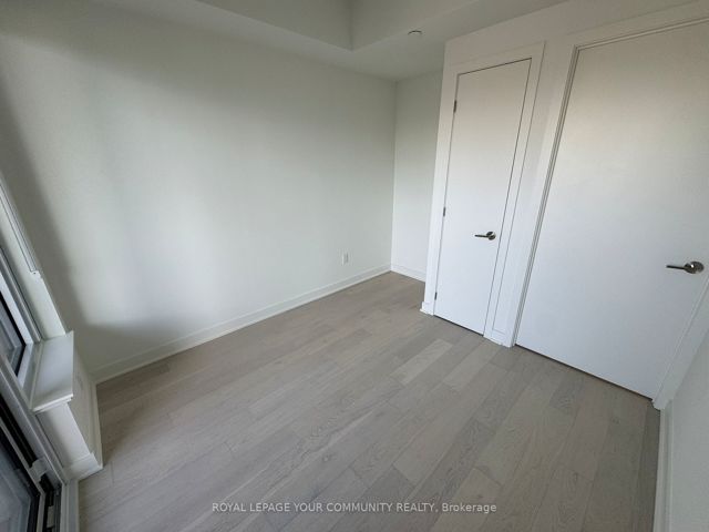 2204 - 11 Yorkville Ave