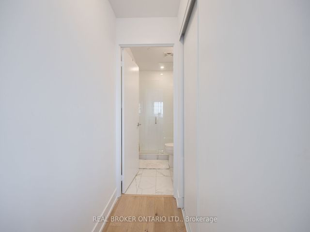 1810 - 181 Bedford Rd