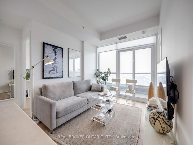 1810 - 181 Bedford Rd