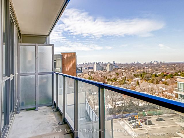 701 - 38 Forest Manor Rd