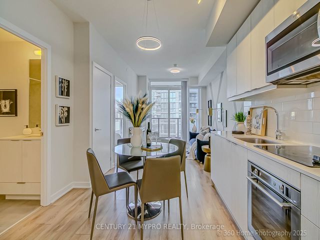 701 - 38 Forest Manor Rd