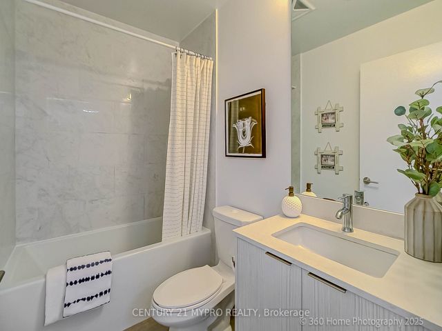 701 - 38 Forest Manor Rd