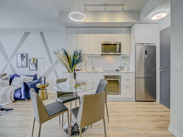 701 - 38 Forest Manor Rd