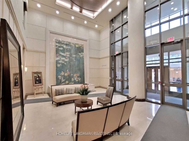 2605 - 18 Holmes Ave