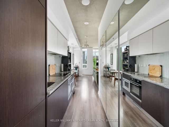 301 - 220 George St