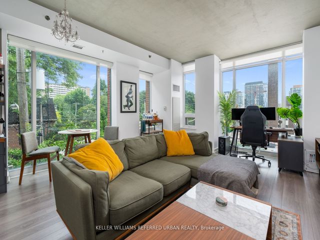 301 - 220 George St