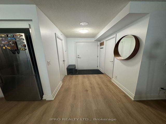 W307 - 565 Wilson Ave