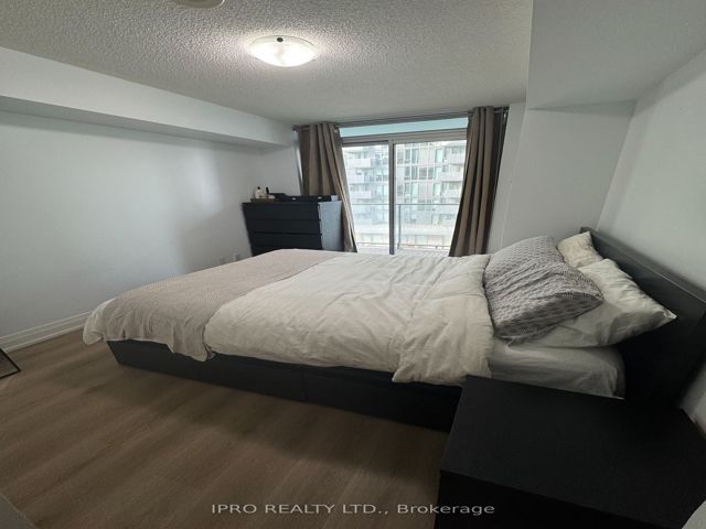 W307 - 565 Wilson Ave