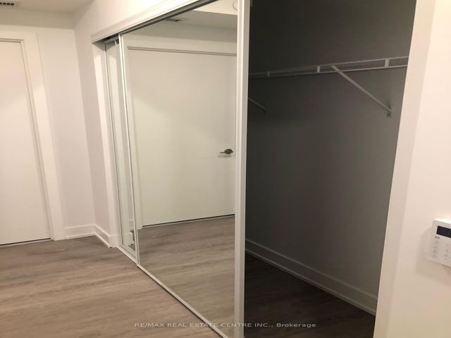 1011 - 7 Grenville St