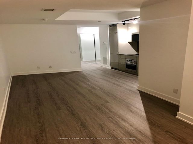 1011 - 7 Grenville St