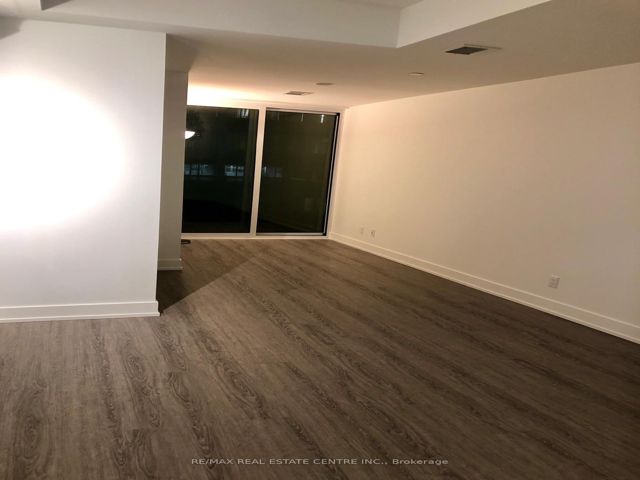 1011 - 7 Grenville St
