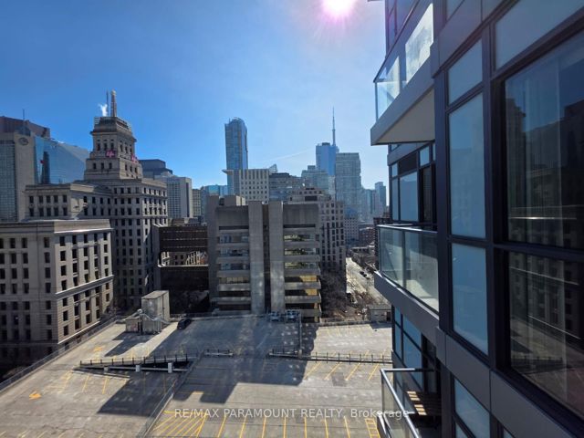 1302 - 210 Simcoe St