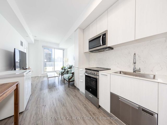 803 - 75 Canterbury Pl