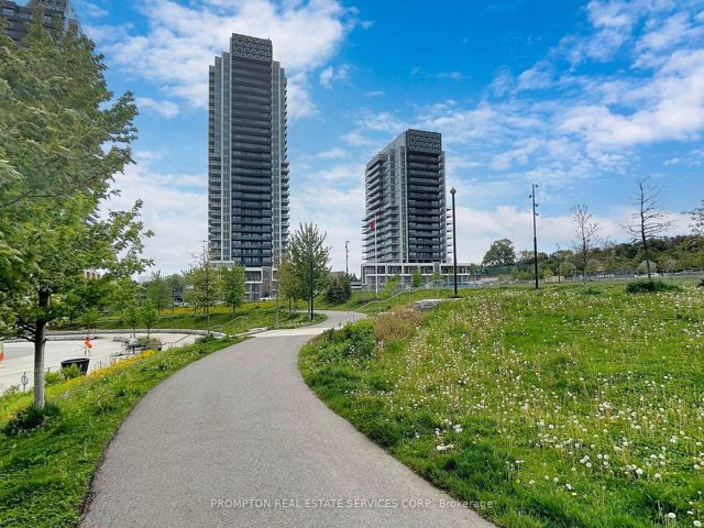 2809 - 27 Mcmahon Dr