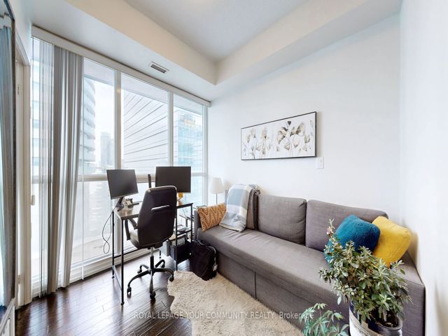 3001 - 55 Bremner Blvd