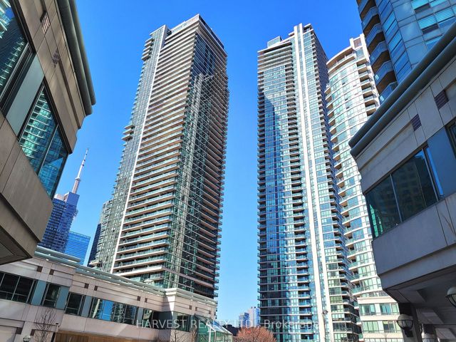 1806 - 18 Harbour St