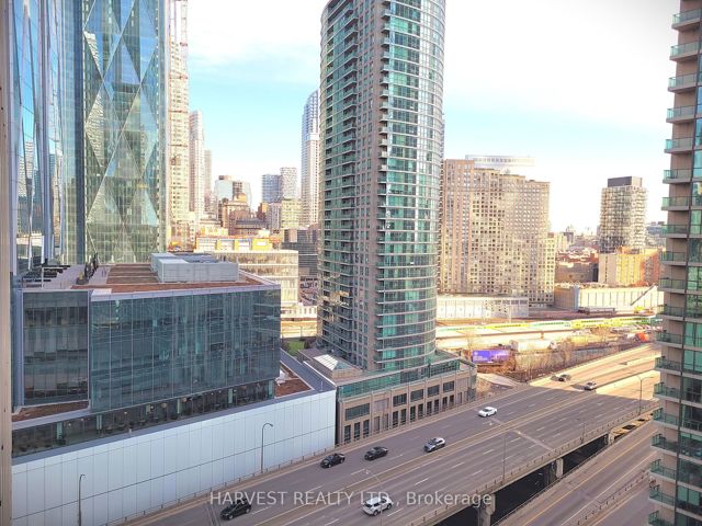 1806 - 18 Harbour St