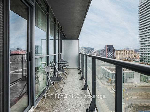 1007 - 169 Fort York Blvd