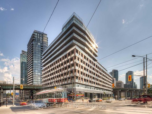 1007 - 169 Fort York Blvd